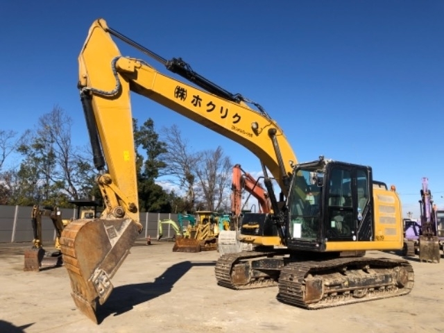 CATERPILLAR EXCAVATOR